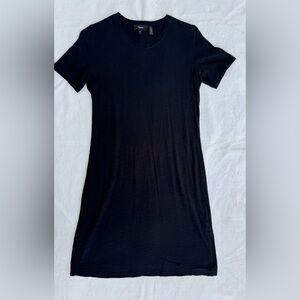 EUC Theory Short Sleeve Black T-Shirt Dress M